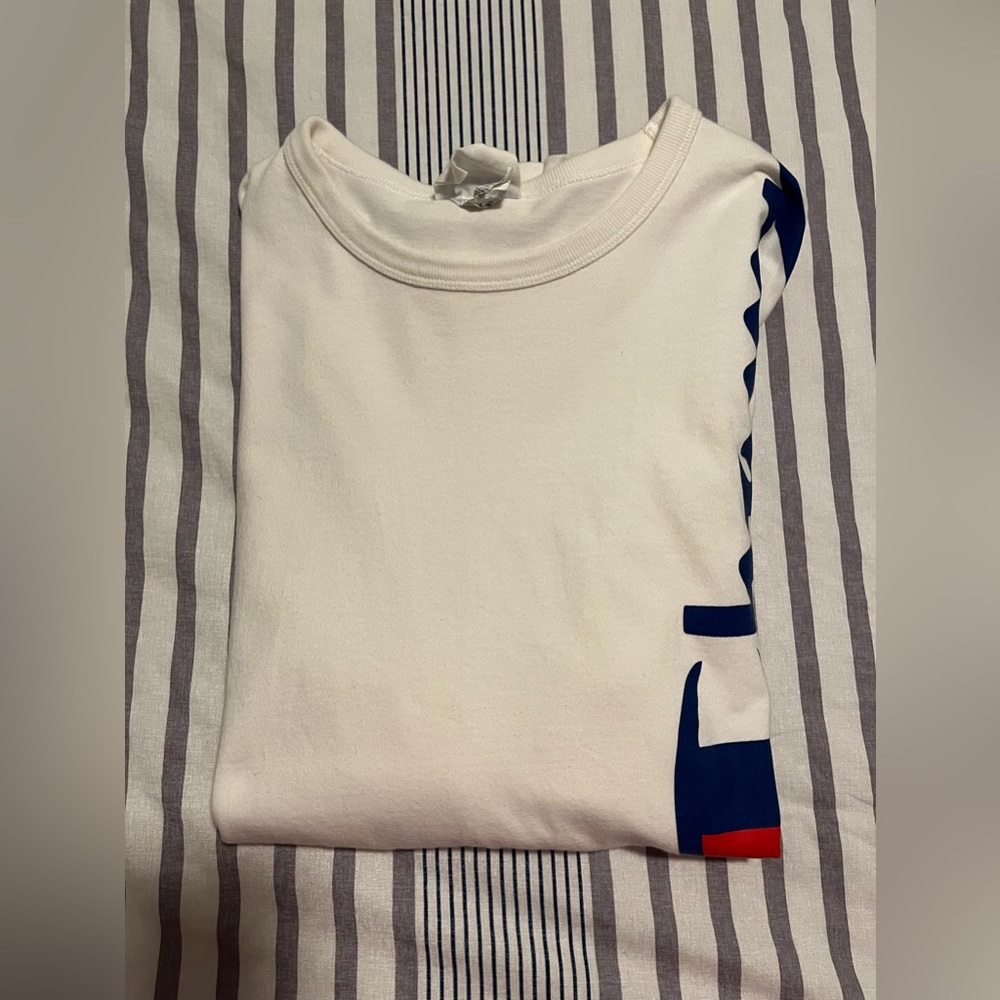 Men’s Champion long sleeve